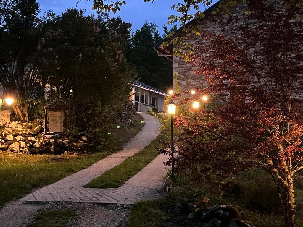 Villa L'Ermitage De Meyriat Brenod Esterno foto